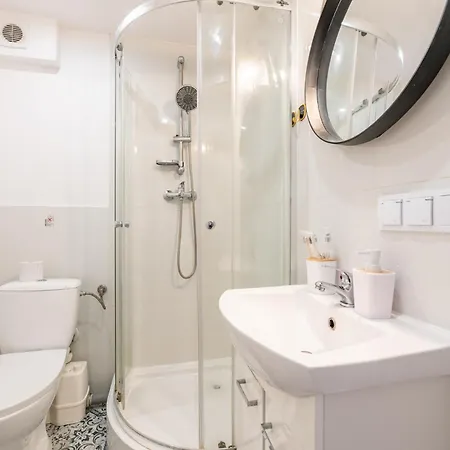 Centrum Struga 46 P3 * לודז'